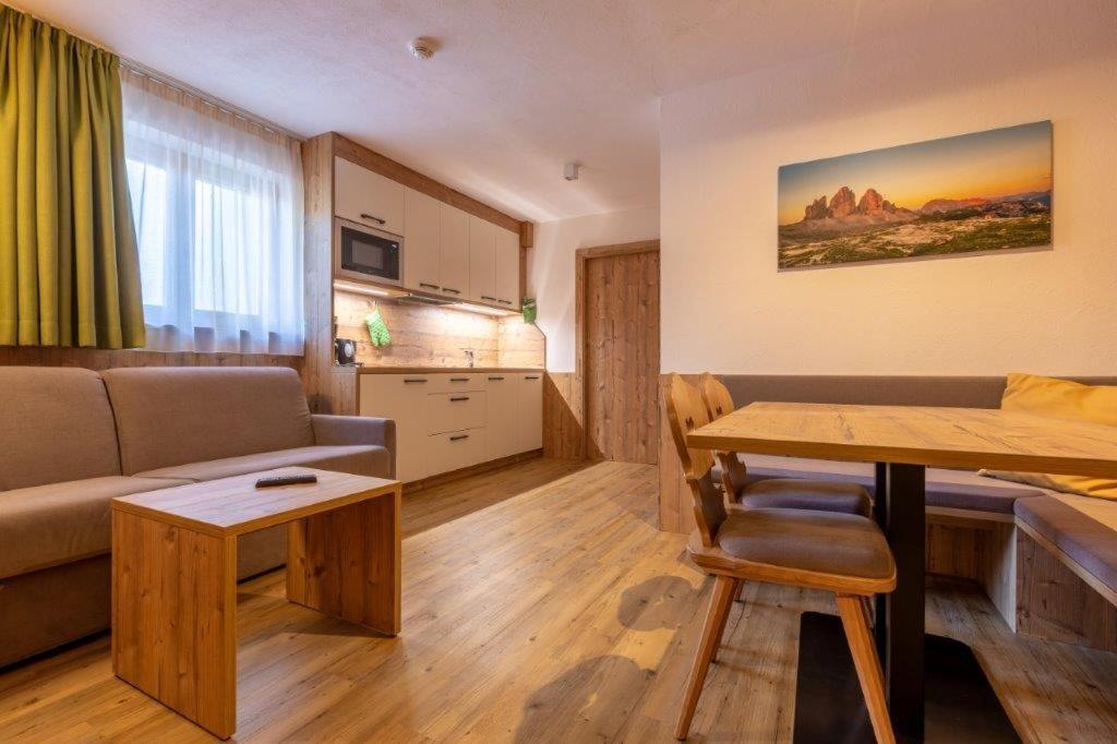 Apartment Edelweiss Sexten Eksteriør bilde